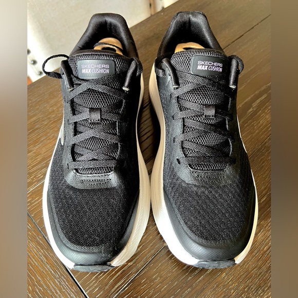 SKECHERS MAX CUSHIONING MESH LACE UP SNEAKERS ENDEAVOR SIZE 9.5 - Picture 7 of 13